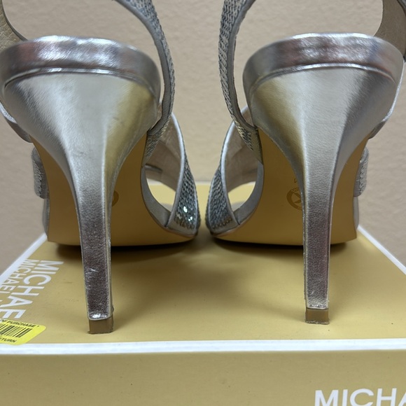 Michael Kors Farris sandal - Picture 4 of 7